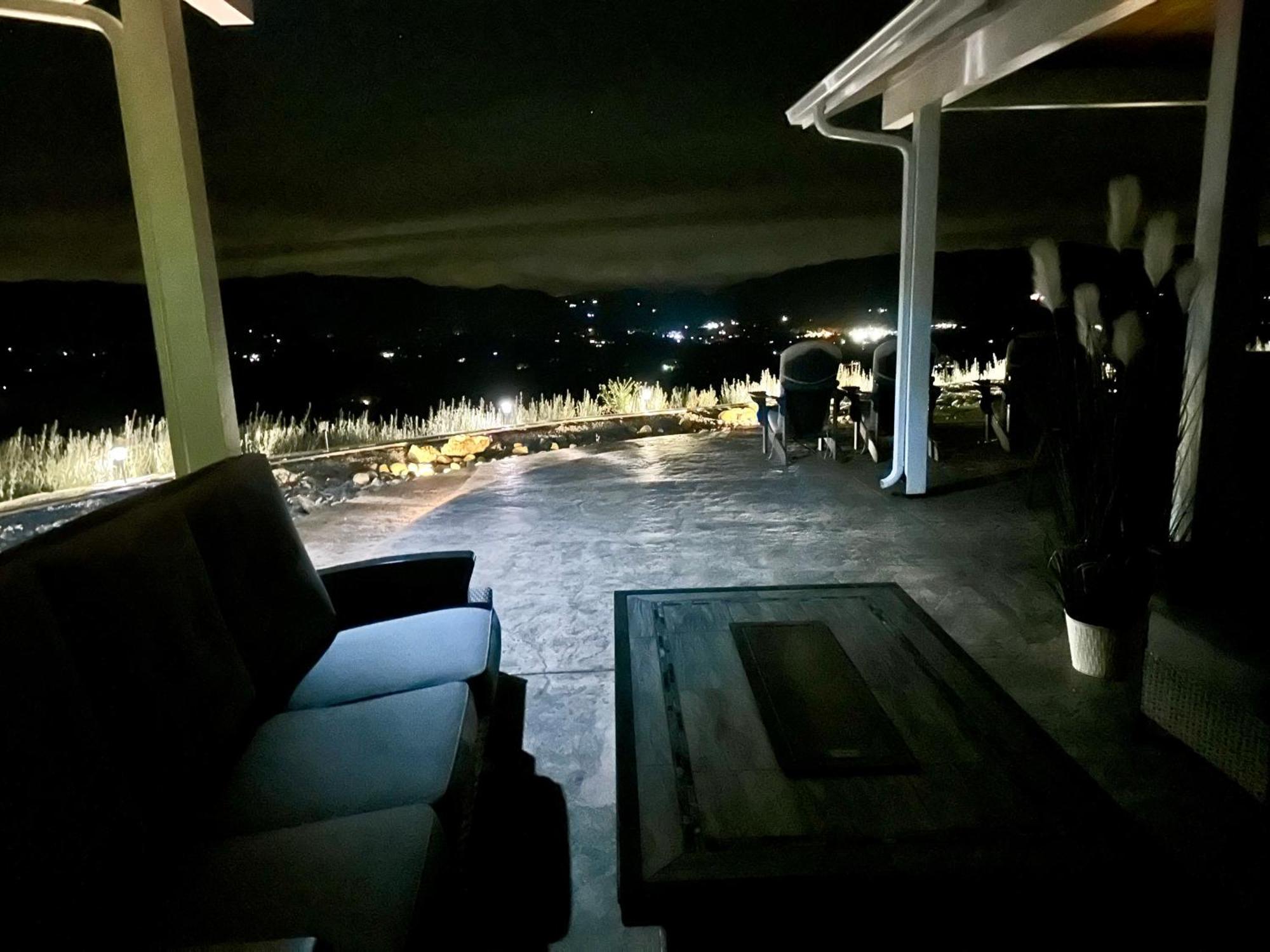 Enchanted Property Near Yosemite, View, Game Room オーウェニー エクステリア 写真